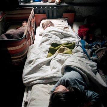 ژورف سیونکیش و مجموعه عکس‌های خانواده‌ی اوکراینی، برگزیده‌ی جایزه‌ی یوجین اسمیت