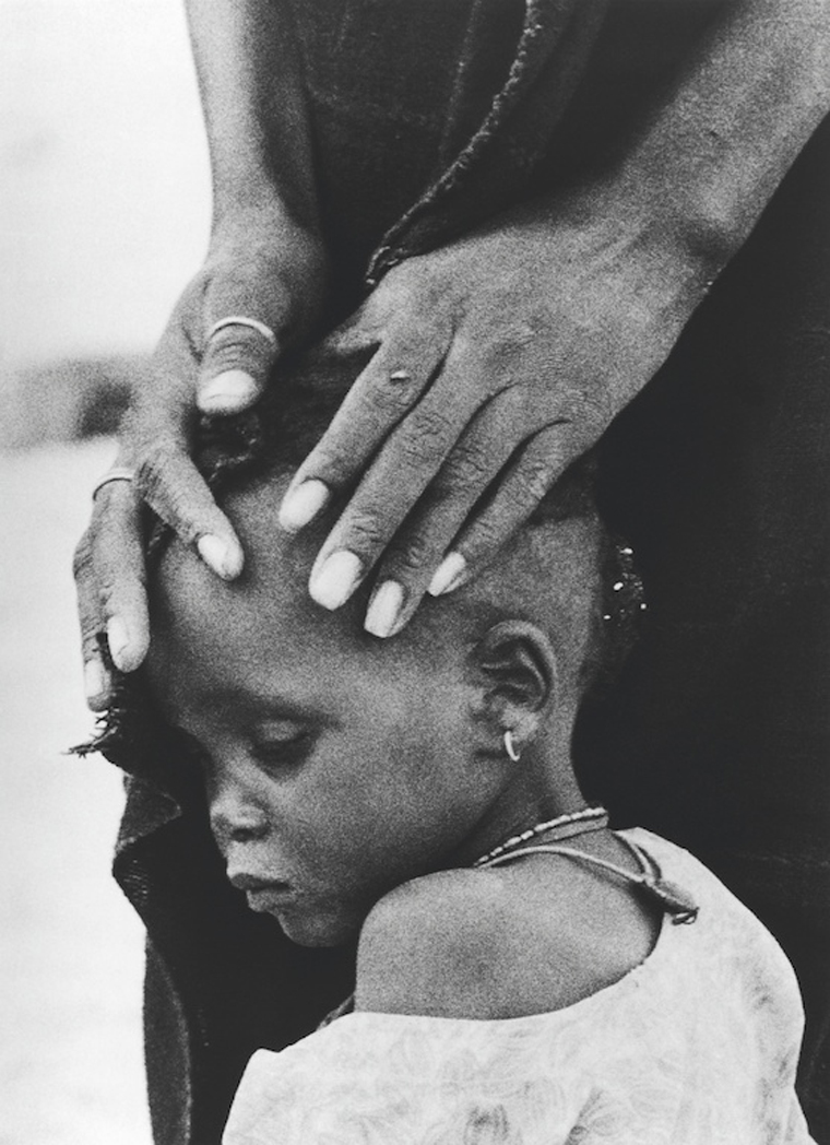 اووی کارتر، شیکاگو تریبون<br /><br /><br /><br /><br>
قربانی خشکسالی، کائو، نیجر، جولای ۱۹۷۴، برگزیده ورلدپرس‌فوتو ۱۹۷۴